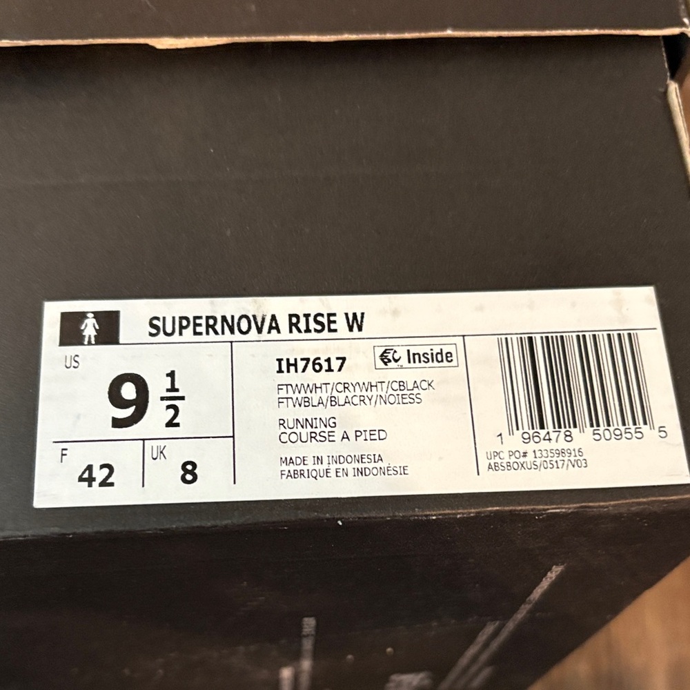 Brand New Adidas Supernova Rise W Shoes - White size 9.5